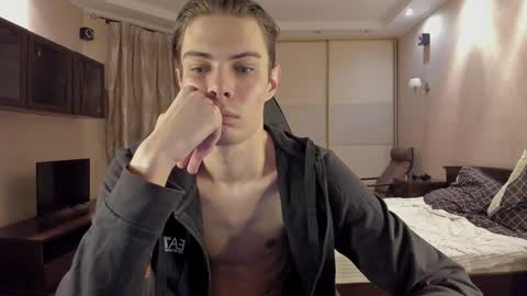 Mark online show from February 4, 2025, 11:16 pm