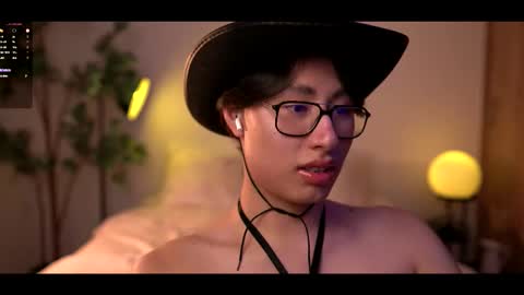 Louis online show from October 21, 2025, 2:01 am