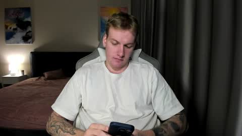 Louis  online show from December 24, 2024, 12:00 am