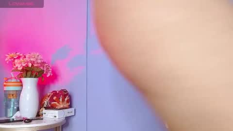 lourdes_moon22 online show from October 16, 2025, 1:45 pm