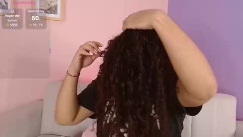 lourdes_moon22 online show from November 7, 2025, 12:16 pm