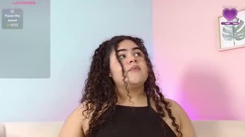 lourdes_moon22 online show from January 12, 2026, 12:32 pm