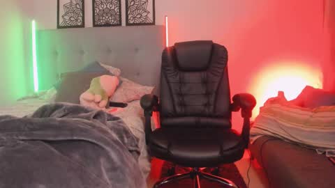 Snapshot of lourreinstounn chatting on November 13, 2025, 2:54 am Lourrein Stoun Independiente online show from November 13, 2025, 2:54 am