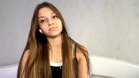 Snapshot of louveniakortright chatting on February 28, 2026, 11:22 am Lesi online show from February 28, 2026, 11:22 am