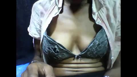 Snapshot of lovaelisa chatting on November 7, 2025, 3:28 am lovaelisa online show from November 7, 2025, 3:28 am