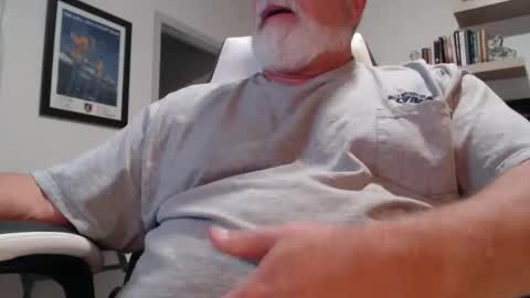 love2c2c2 online show from February 16, 2026, 12:07 am