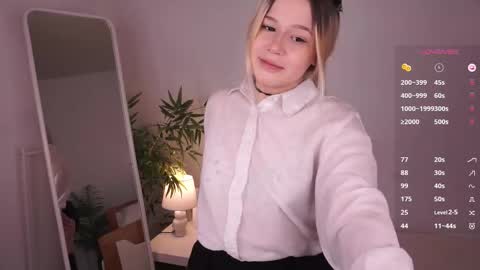 Eva online show from December 17, 2025, 1:06 pm