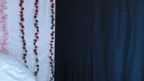 love bella  online show from December 12, 2024, 12:55 pm