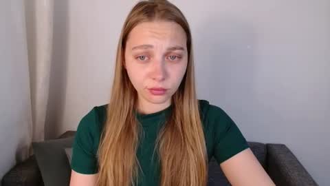 love bella  online show from June 17, 2026, 12:35 am