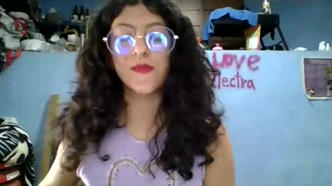 love_electra online show from October 21, 2025, 6:41 pm