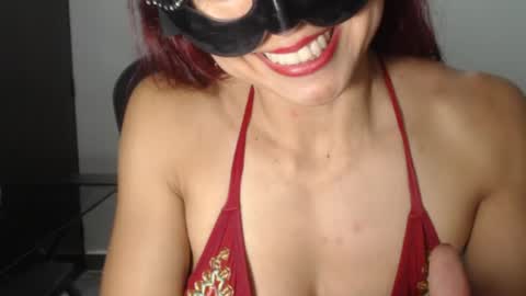 Nina online show from September 22, 2025, 7:27 pm