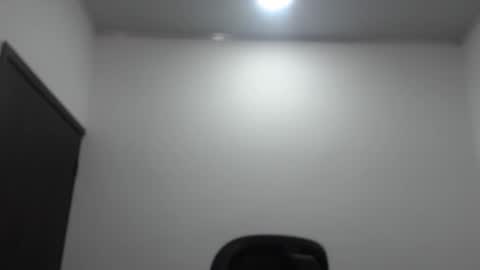 Nina online show from September 29, 2025, 8:57 pm