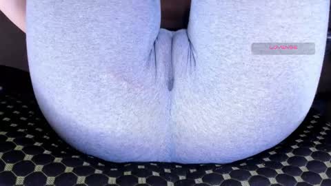 Snapshot of love_hard_kiru chatting on June 20, 2026, 7:33 am Kira online show from June 20, 2026, 7:33 am