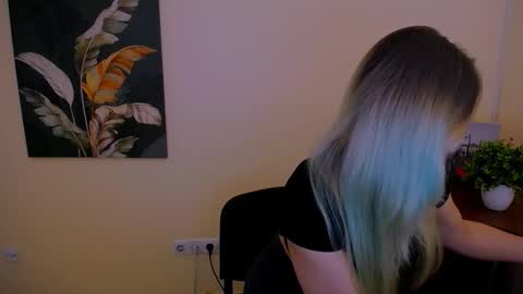 Alexya online show from September 18, 2025, 10:34 pm