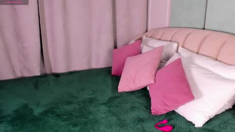 Lola online show from December 26, 2024, 12:57 am