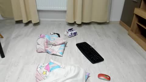 Andreea online show from November 16, 2025, 8:31 am