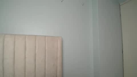 Snapshot of love_miah chatting on September 13, 2025, 10:26 am Miah online show from September 13, 2025, 10:26 am