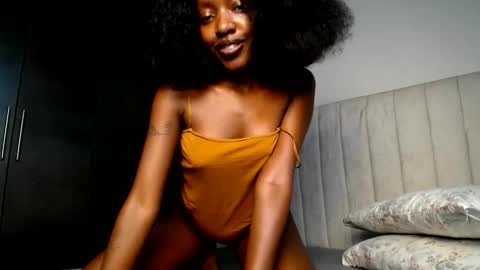Snapshot of love_miah chatting on May 15, 2026, 11:06 am Miah online show from May 15, 2026, 11:06 am