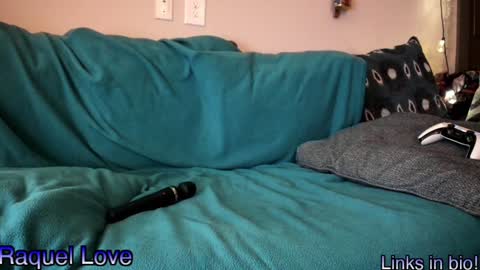 Snapshot of love_raquel_xo chatting on January 5, 2025, 6:13 am Raquel Love online show from January 5, 2025, 6:13 am