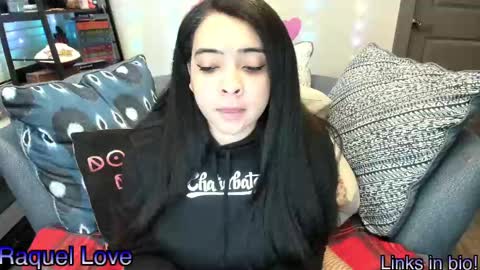 Snapshot of love_raquel_xo chatting on February 18, 2025, 2:05 am Raquel Love online show from February 18, 2025, 2:05 am