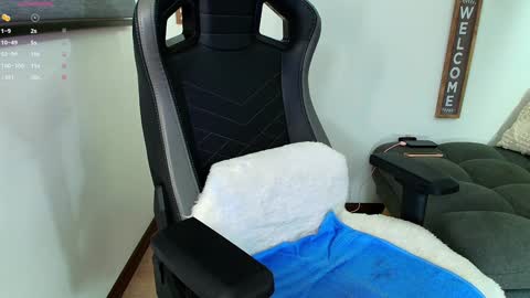 Sharol Leon online show from January 25, 2025, 11:32 pm