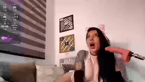 Sharol Leon online show from September 26, 2025, 12:03 am