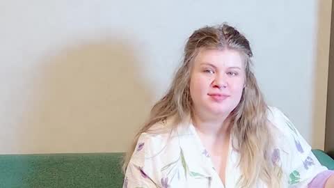 Snapshot of love_wiggy18 chatting on January 21, 2025, 3:43 pm Ally online show from January 21, 2025, 3:43 pm