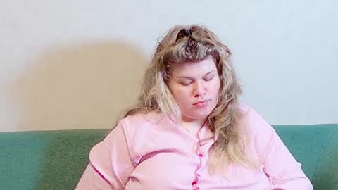 Snapshot of love_wiggy18 chatting on February 13, 2025, 1:05 pm Ally online show from February 13, 2025, 1:05 pm