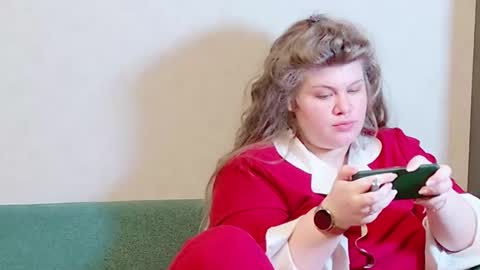 Snapshot of love_wiggy18 chatting on February 14, 2025, 2:12 pm Ally online show from February 14, 2025, 2:12 pm