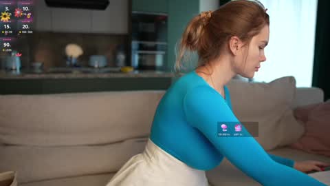 Snapshot of love_you_to123 chatting on October 16, 2025, 6:47 am love you to123 online show from October 16, 2025, 6:47 am