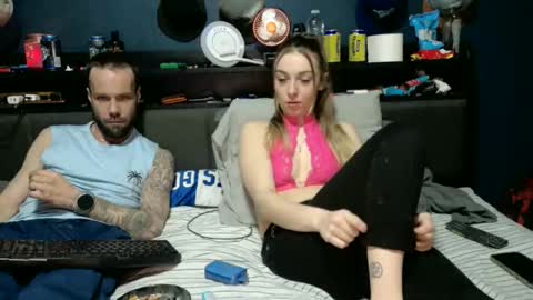 lovecoupleqc online show from March 15, 2026, 5:57 am