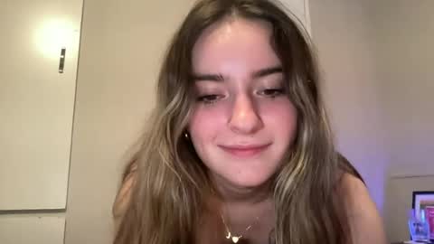 Snapshot of lovefromrose1 chatting on June 22, 2026, 3:25 am Olivia Rose online show from June 22, 2026, 3:25 am