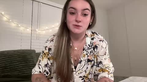 Snapshot of lovefromrose1 chatting on July 24, 2026, 3:15 am Olivia Rose online show from July 24, 2026, 3:15 am
