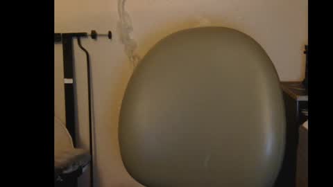 Ashley and Leon online show from September 18, 2025, 7:10 am