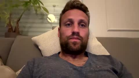 Snapshot of lovefuesse chatting on September 13, 2025, 8:52 pm lovefuesse online show from September 13, 2025, 8:52 pm