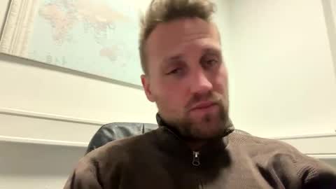 lovefuesse online show from March 3, 2026, 8:53 am