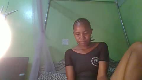 lovegal335 online show from December 3, 2025, 9:46 pm