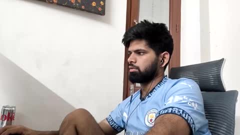 Snapshot of lovehairyindian chatting on May 6, 2026, 12:52 am Indian hairy online show from May 6, 2026, 12:52 am