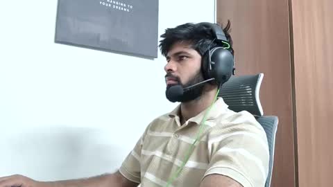Snapshot of lovehairyindian chatting on May 28, 2026, 4:15 pm Indian hairy online show from May 28, 2026, 4:15 pm