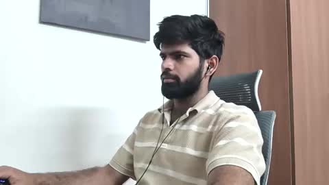 Snapshot of lovehairyindian chatting on May 29, 2026, 6:44 am Indian hairy online show from May 29, 2026, 6:44 am