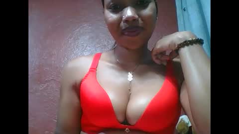 loveinlife750427 online show from October 4, 2025, 6:22 am