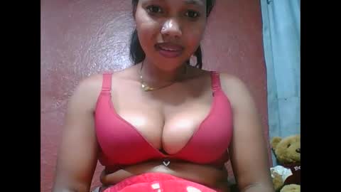 loveinlife750427 online show from October 17, 2025, 10:51 am