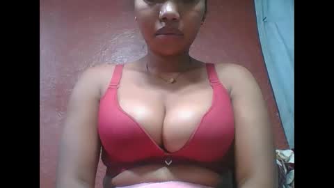 loveinlife750427 online show from October 21, 2025, 2:12 am