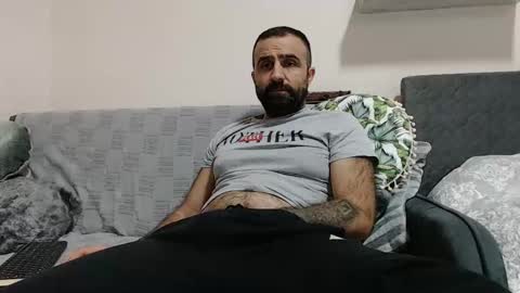 loveivat80 online show from December 7, 2024, 6:15 pm