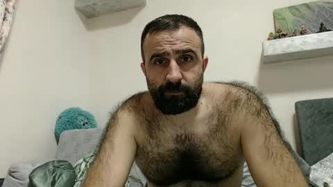 loveivat80 online show from December 20, 2024, 4:25 pm