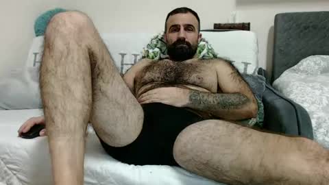 loveivat80 online show from December 21, 2024, 5:18 pm