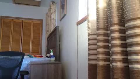 Snapshot of lovelace390 chatting on December 1, 2025, 12:04 am Amber online show from December 1, 2025, 12:04 am