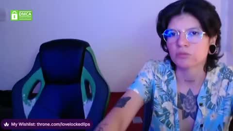 Alex  Violet online show from April 15, 2026, 5:36 am