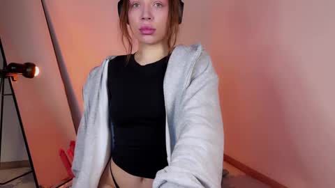 Elsa online show from February 26, 2025, 3:42 am
