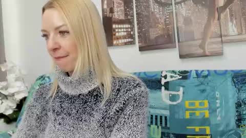 Snapshot of lovely__audrey chatting on February 24, 2026, 8:34 am lovely__audrey online show from February 24, 2026, 8:34 am